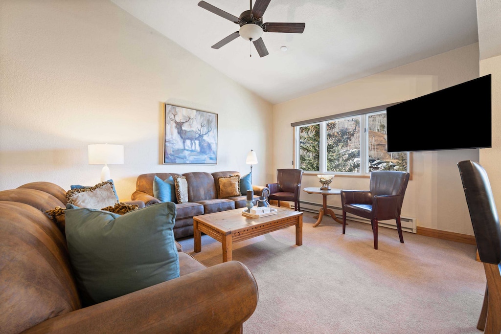 charter-f440-5581_54926984775_o