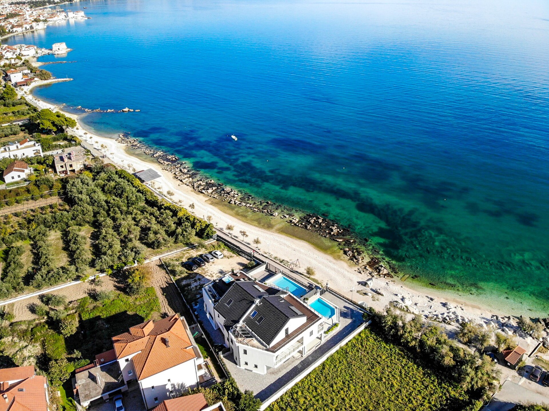 Property Image 2 - Beachfront Villa Atlantis with Pool