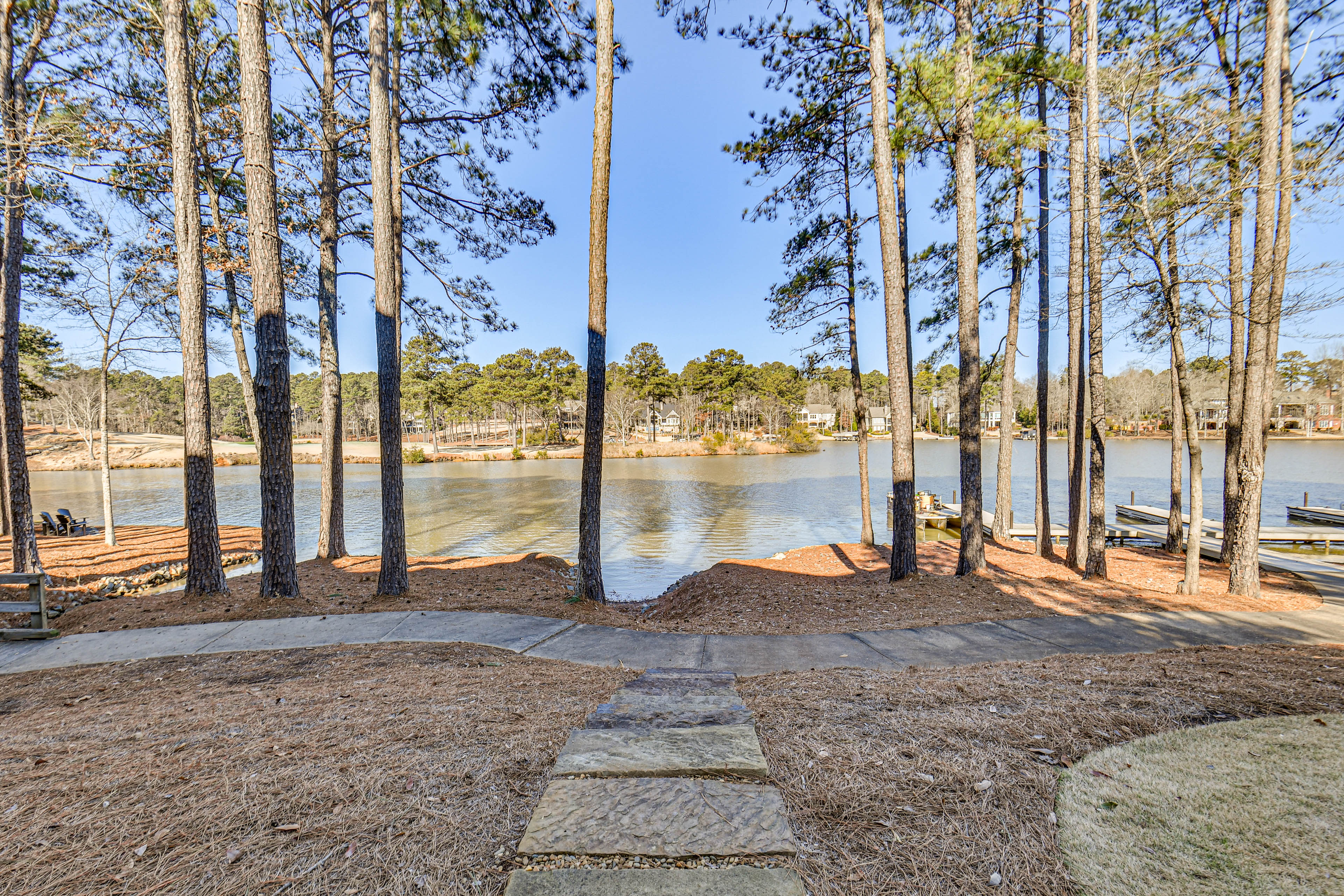 Waterfront Lake Oconee Condo w/ Lake Views!