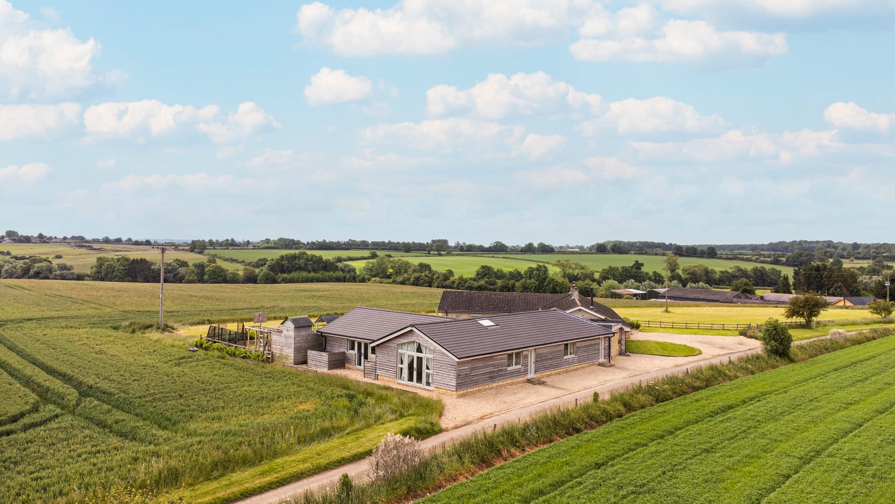 Property Image 1 - Grafton Fields near Silverstone