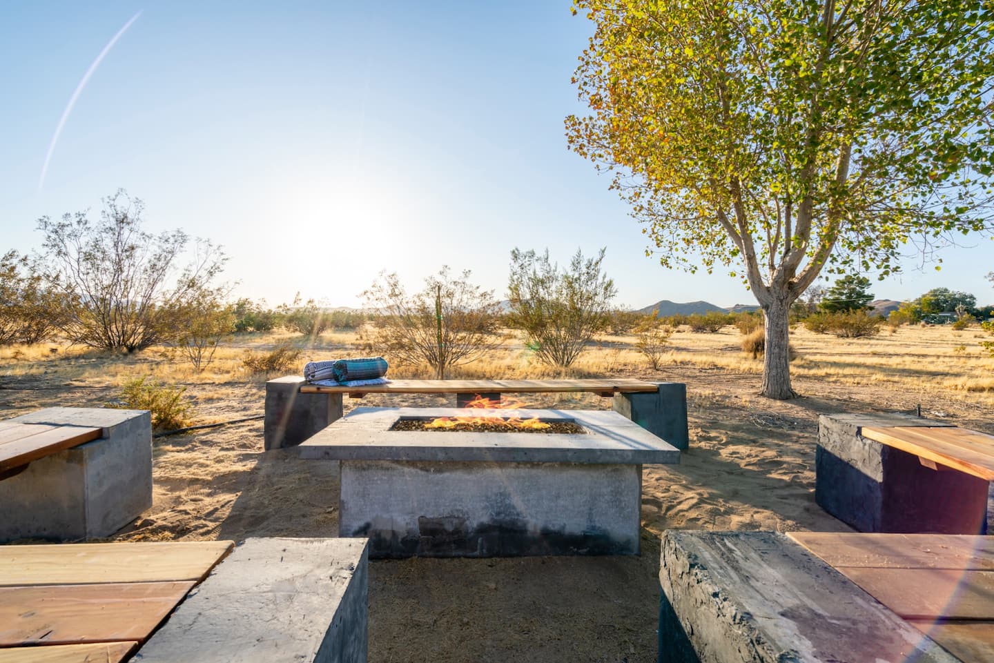 Property Image 1 - The Moonsong: Joshua Tree - Hot Tub & Yoga Studio