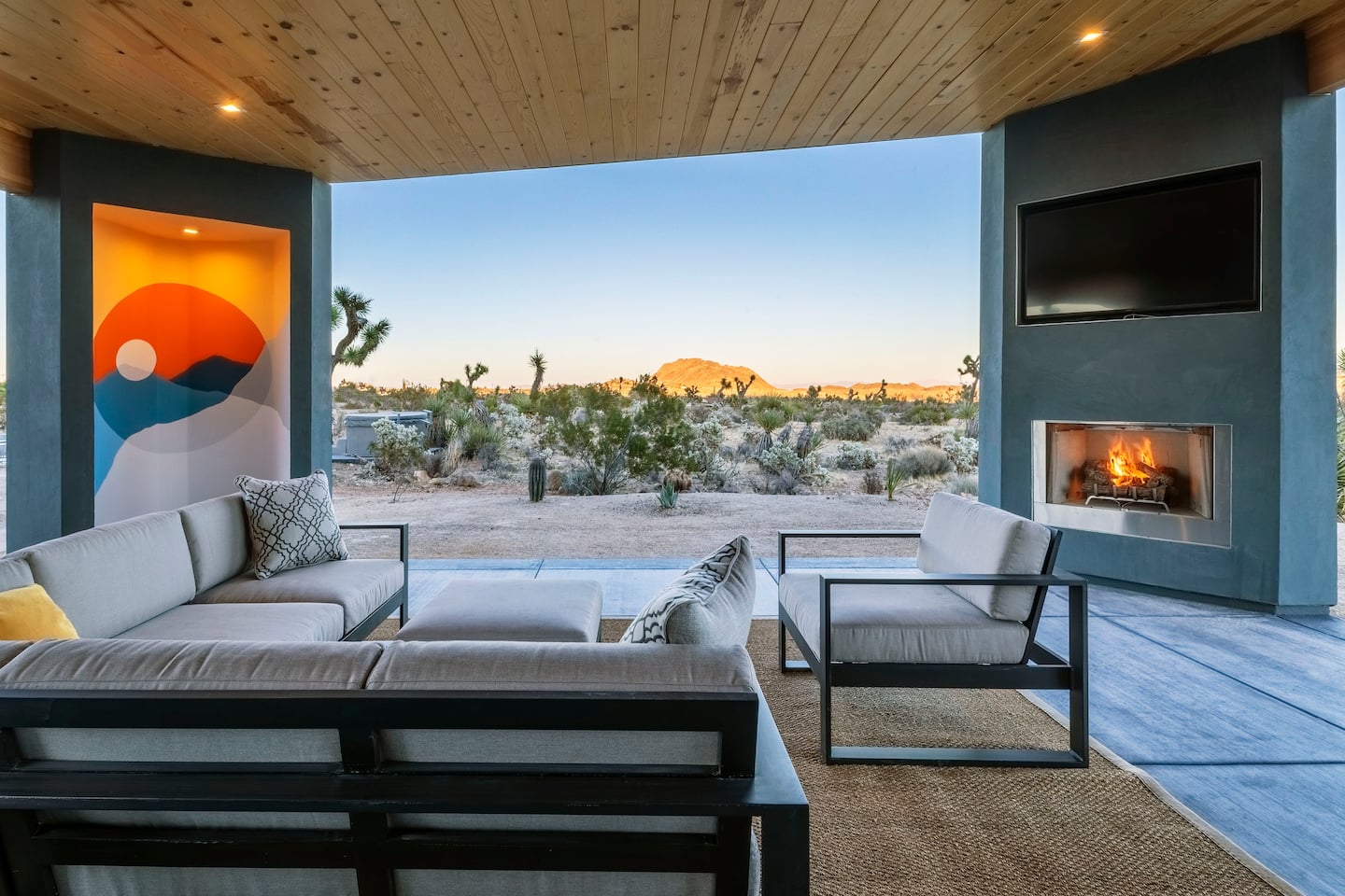 Property Image 2 - The Gaslight: Joshua Tree