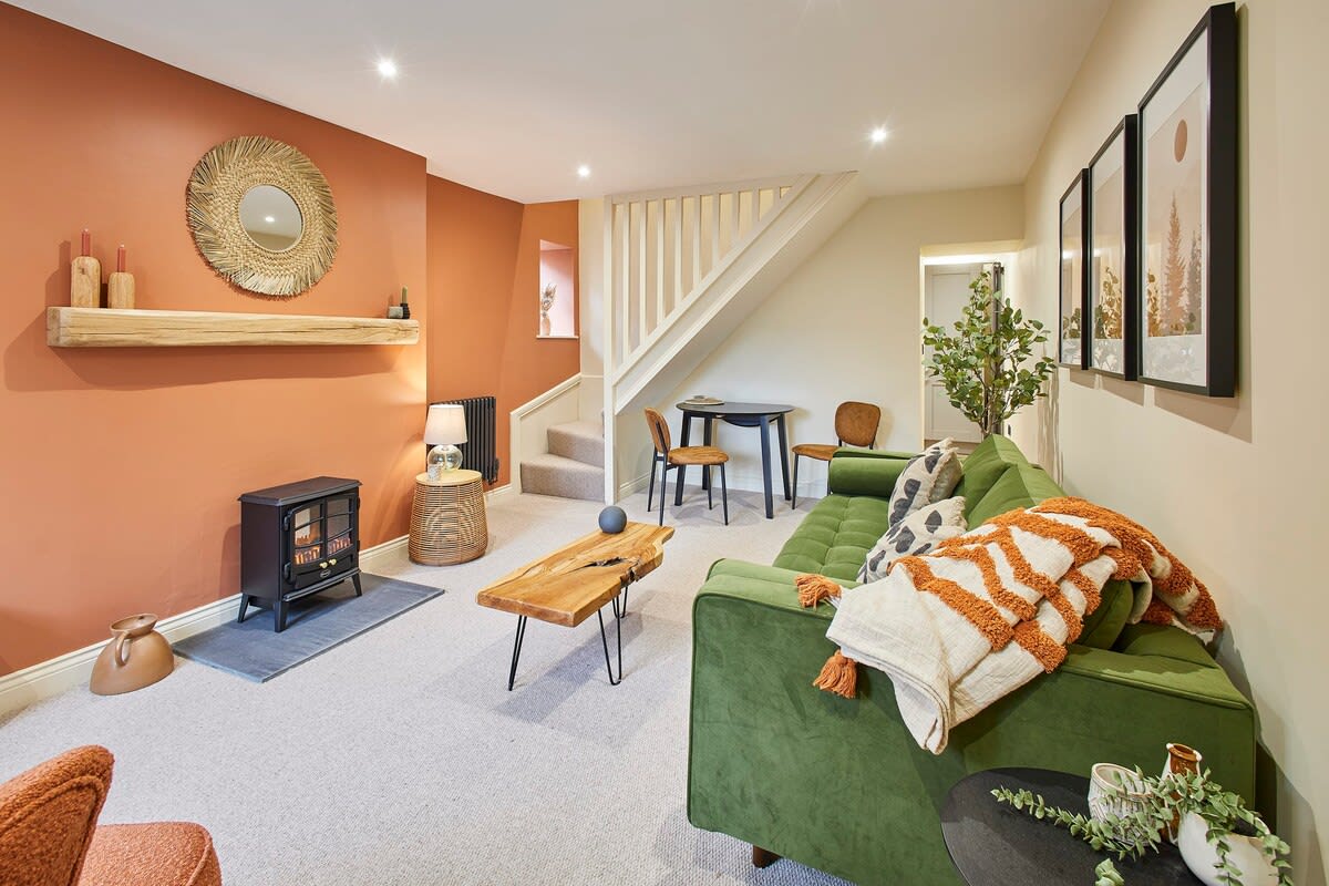 Cinnamon Cottage, Barnard Castle - Host & Stay