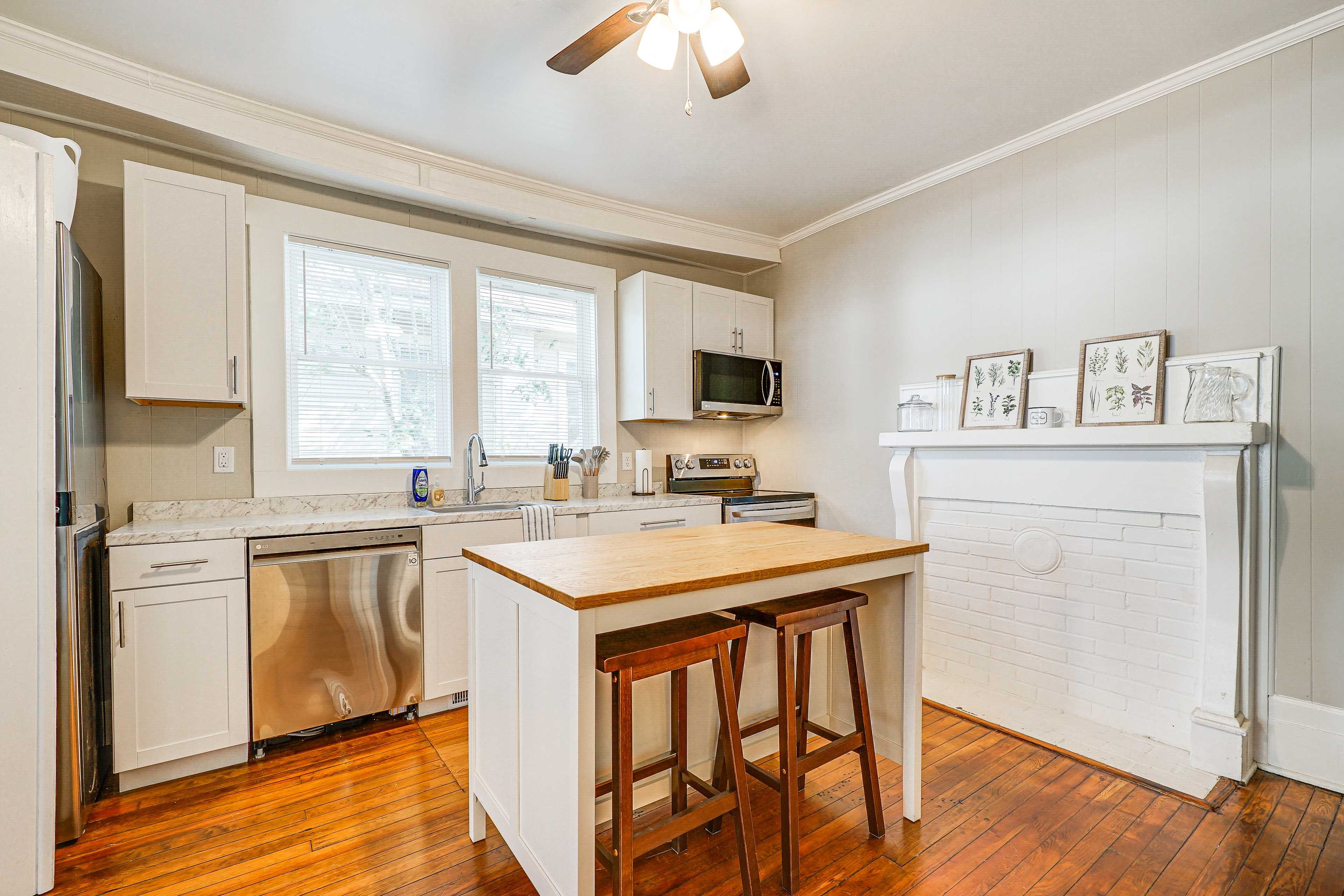 Property Image 2 - Pet-Friendly Home in Dtwn Wilmington: WFH Welcome!