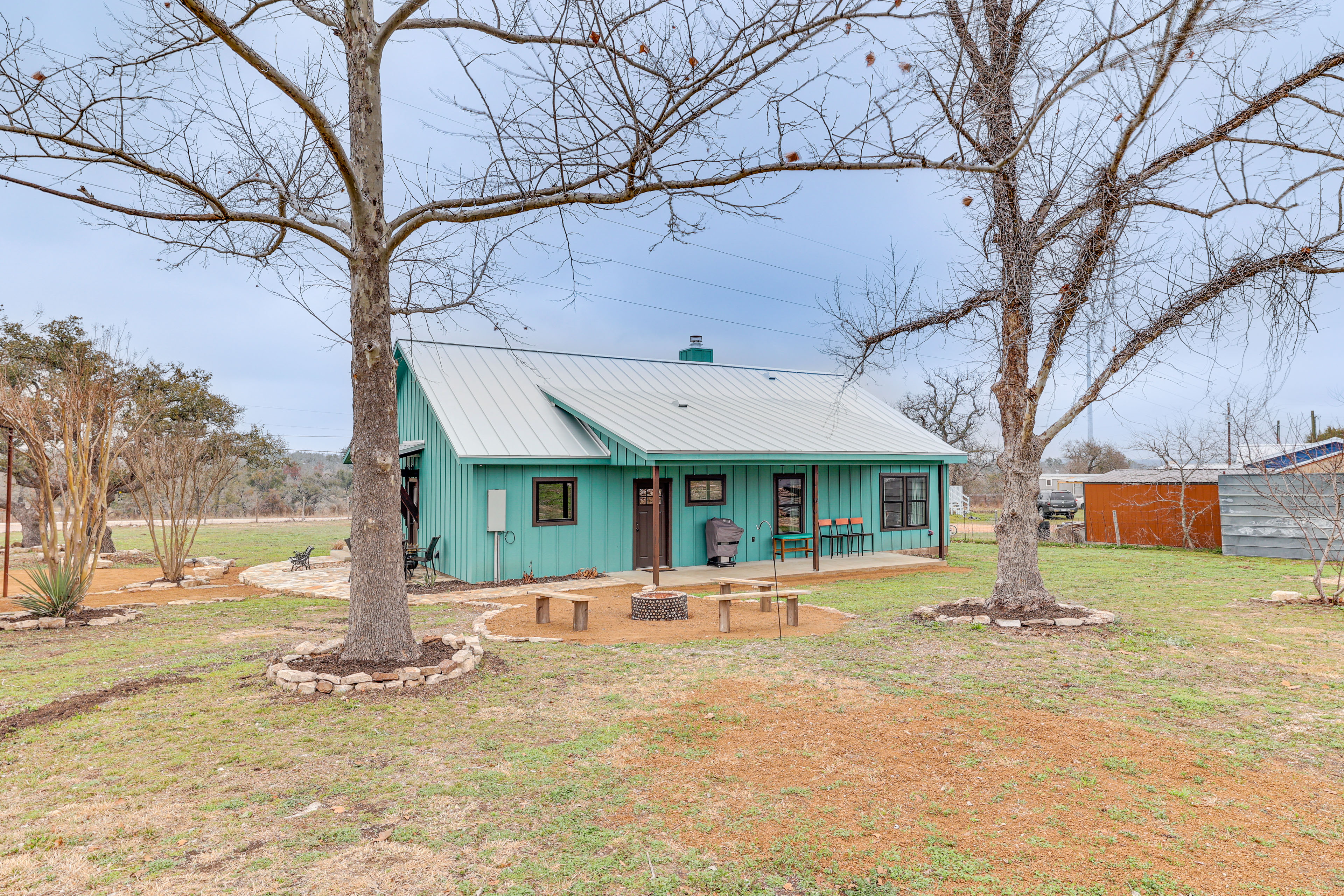 Property Image 1 - Country Home Near Fredericksburg: Fire Pit & Grill