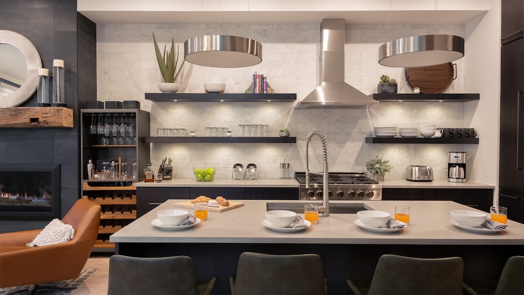 Gourmet Kitchen, Main Level