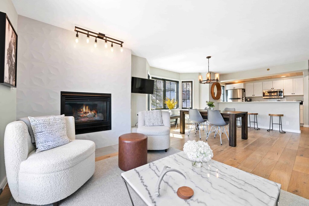 1685570166576-1743-4