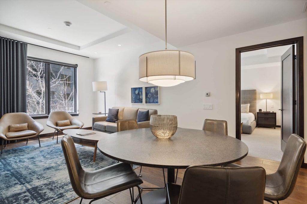 lion-e202-0637_53694900168_o