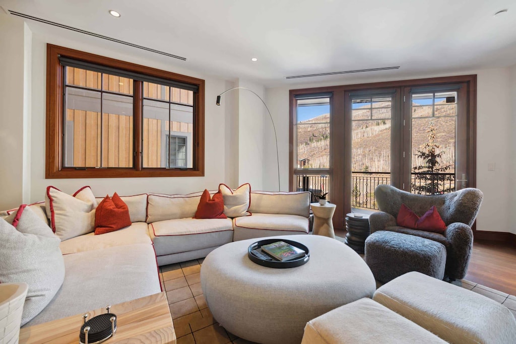 solaris-5ew-9262_54098677065_o_1