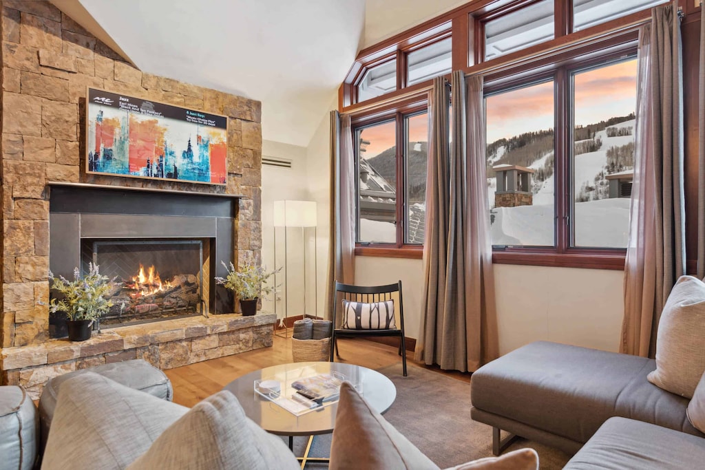 1705617691288-1253-10