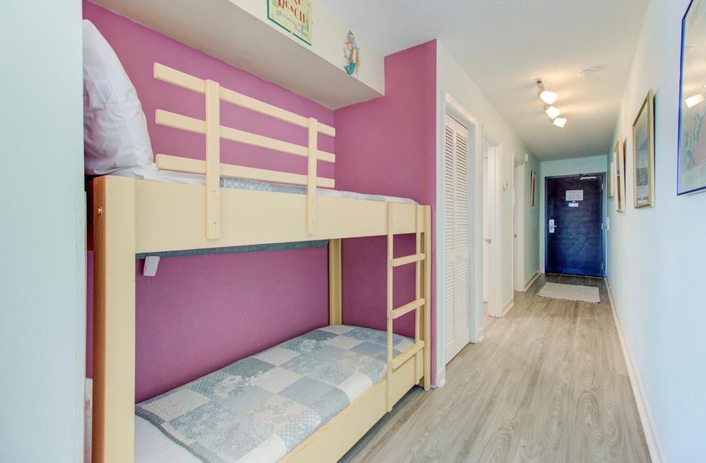 Atlantic Towers 411-large-017-004-Hall Bunks-1500x986-72dpi