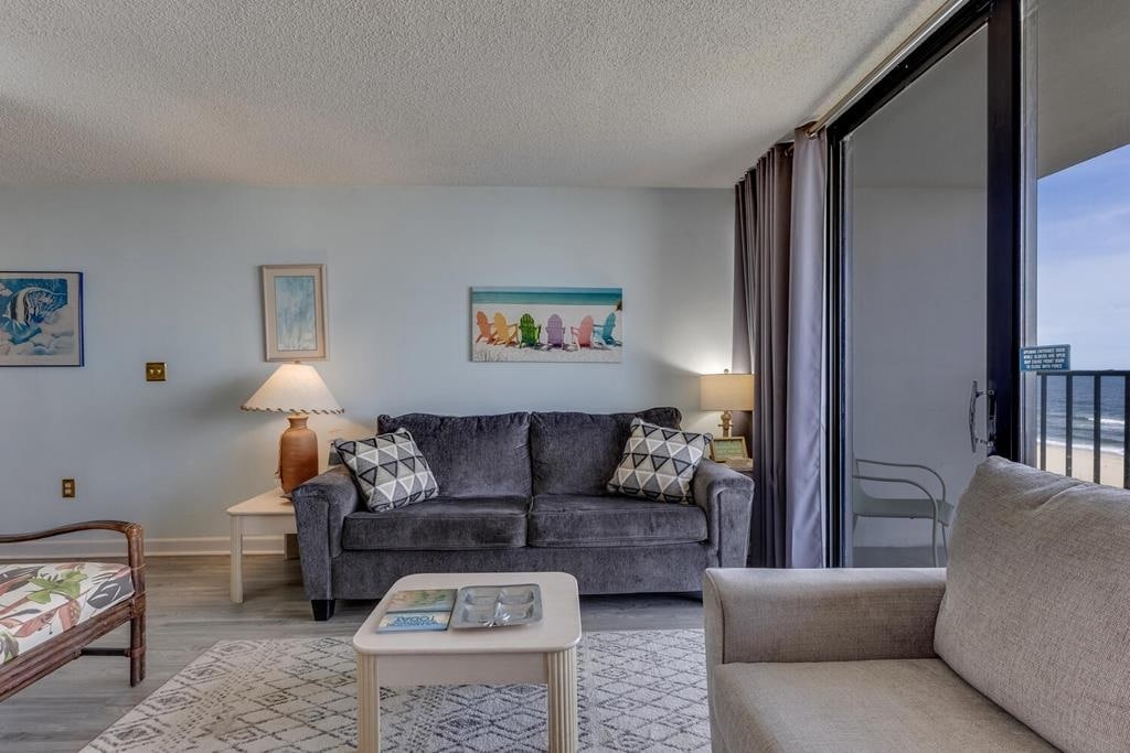 Atlantic Towers 411-large-004-028-Main Living Area-1500x1000-72dpi