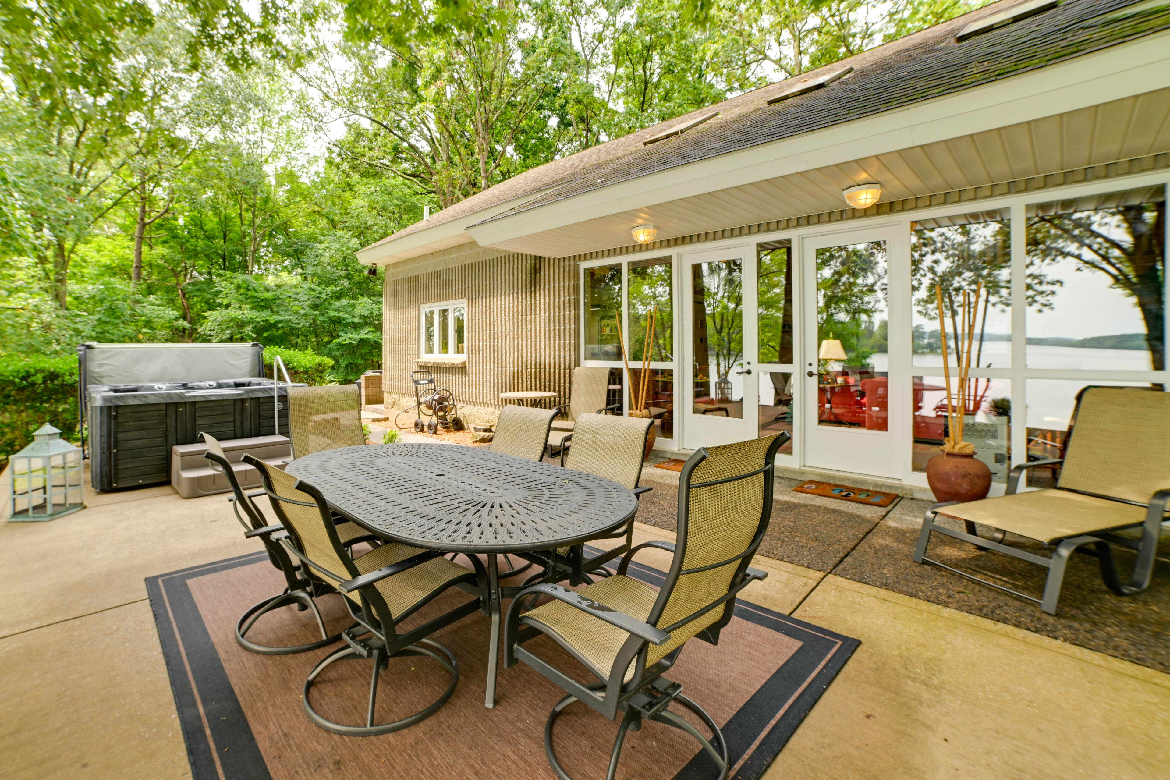 Property Image 1 - Kentucky Lake Home w/ Hot Tub & Boat Dock