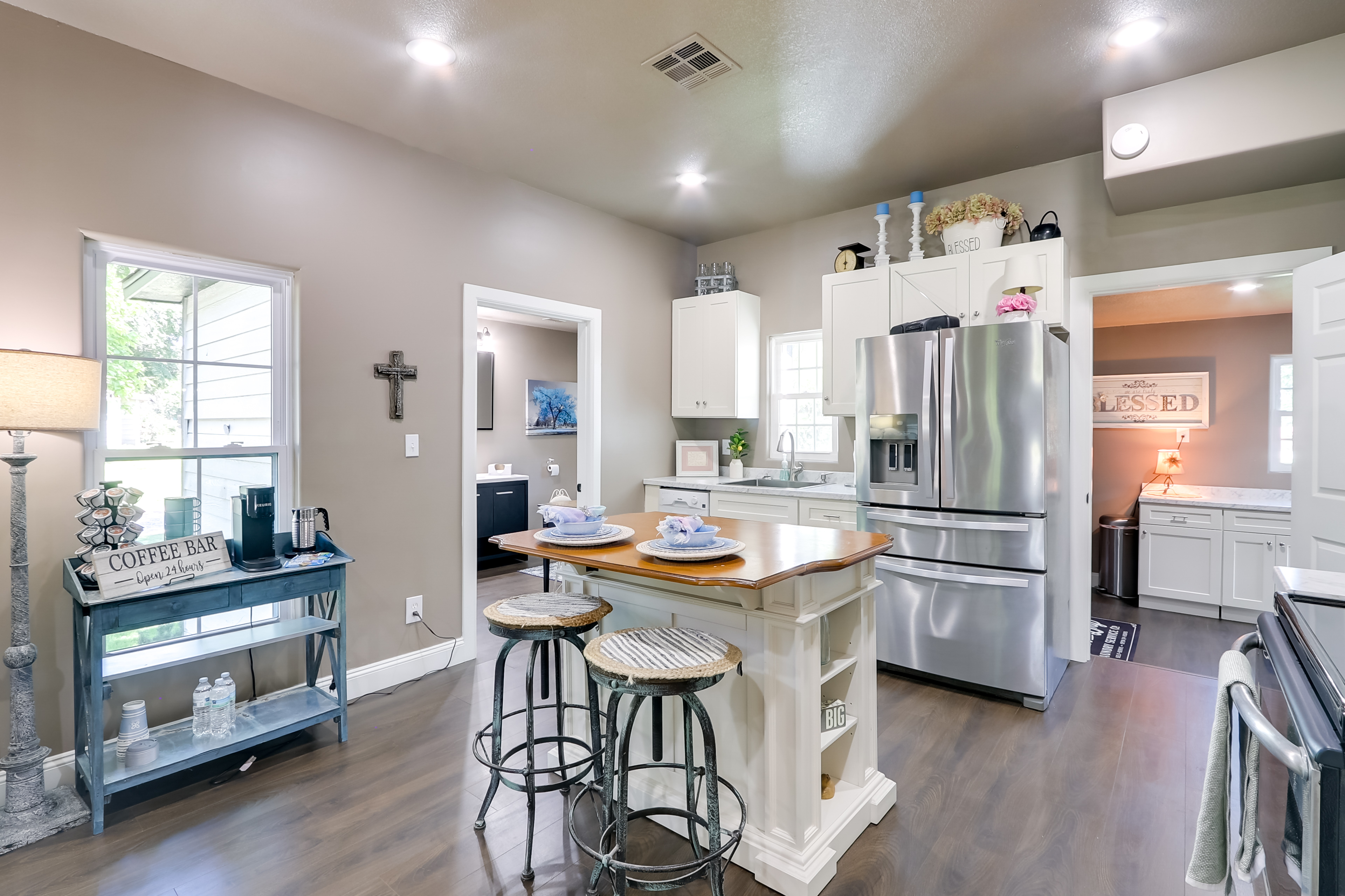 Modern Farmhouse in Belle Plaine w/ Covered Porch!