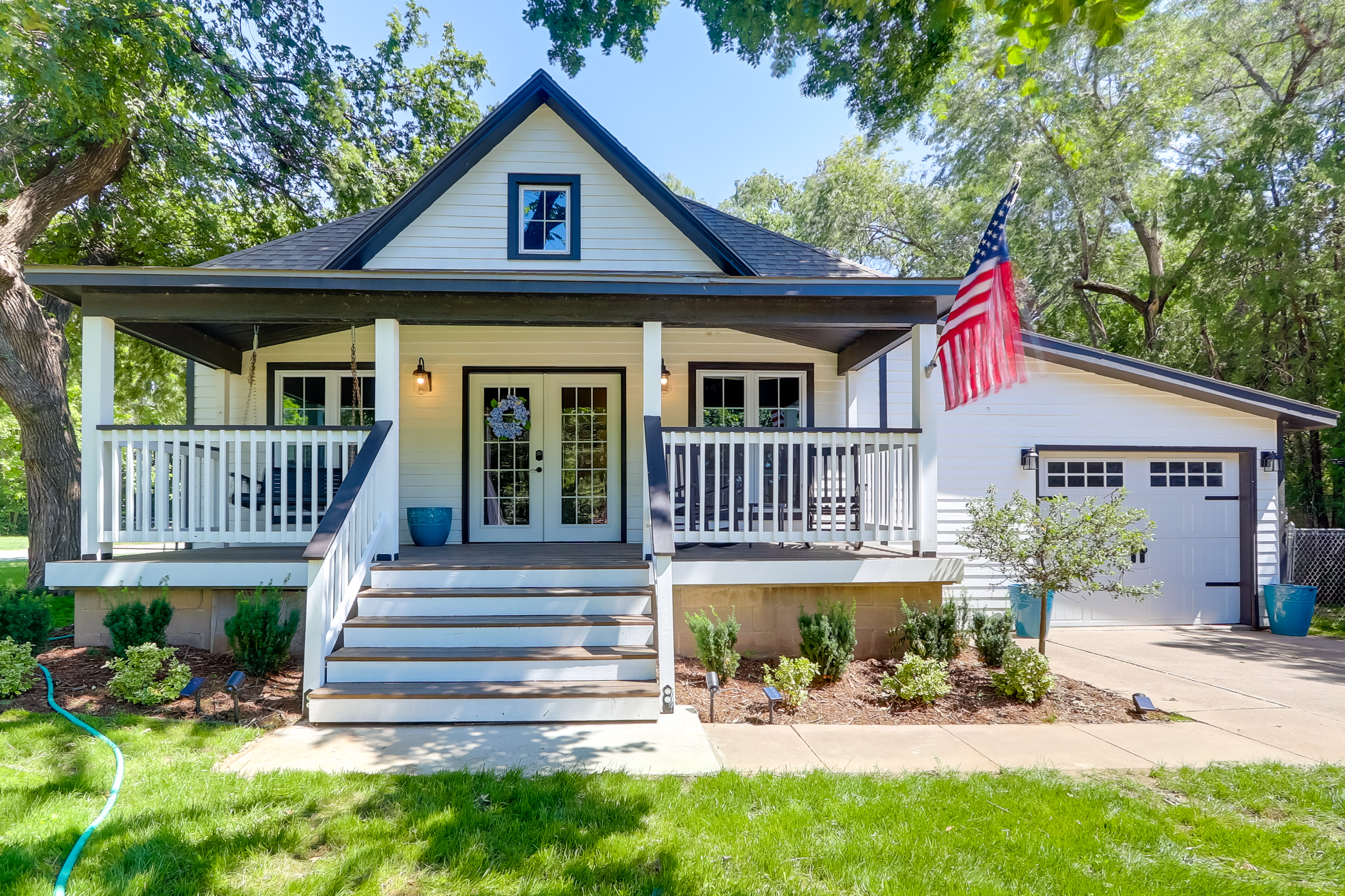 Property Image 2 - Modern Farmhouse in Belle Plaine w/ Covered Porch!