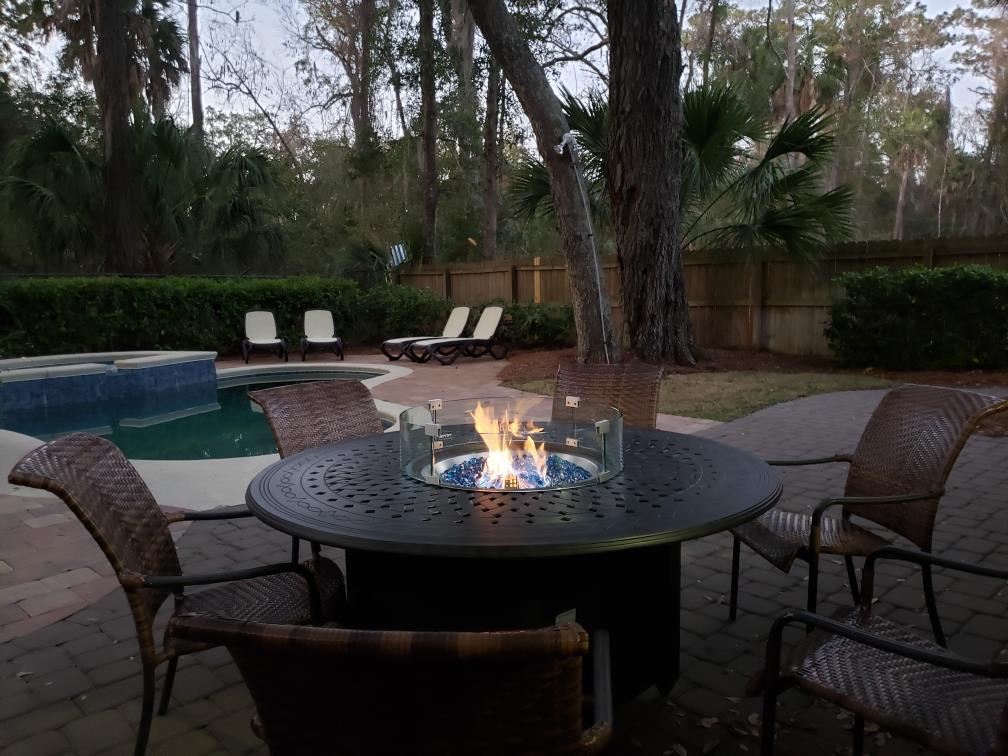 4 Pelican - Shaded Pool and Large Back Yard