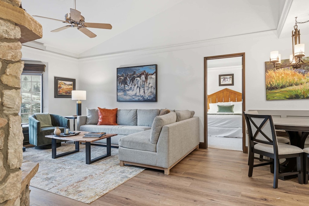 charter-d460-1496_55001836758_o