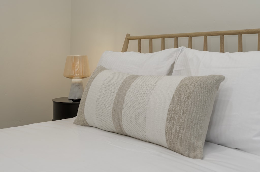 Wonderful modern decor and luxurious bedding