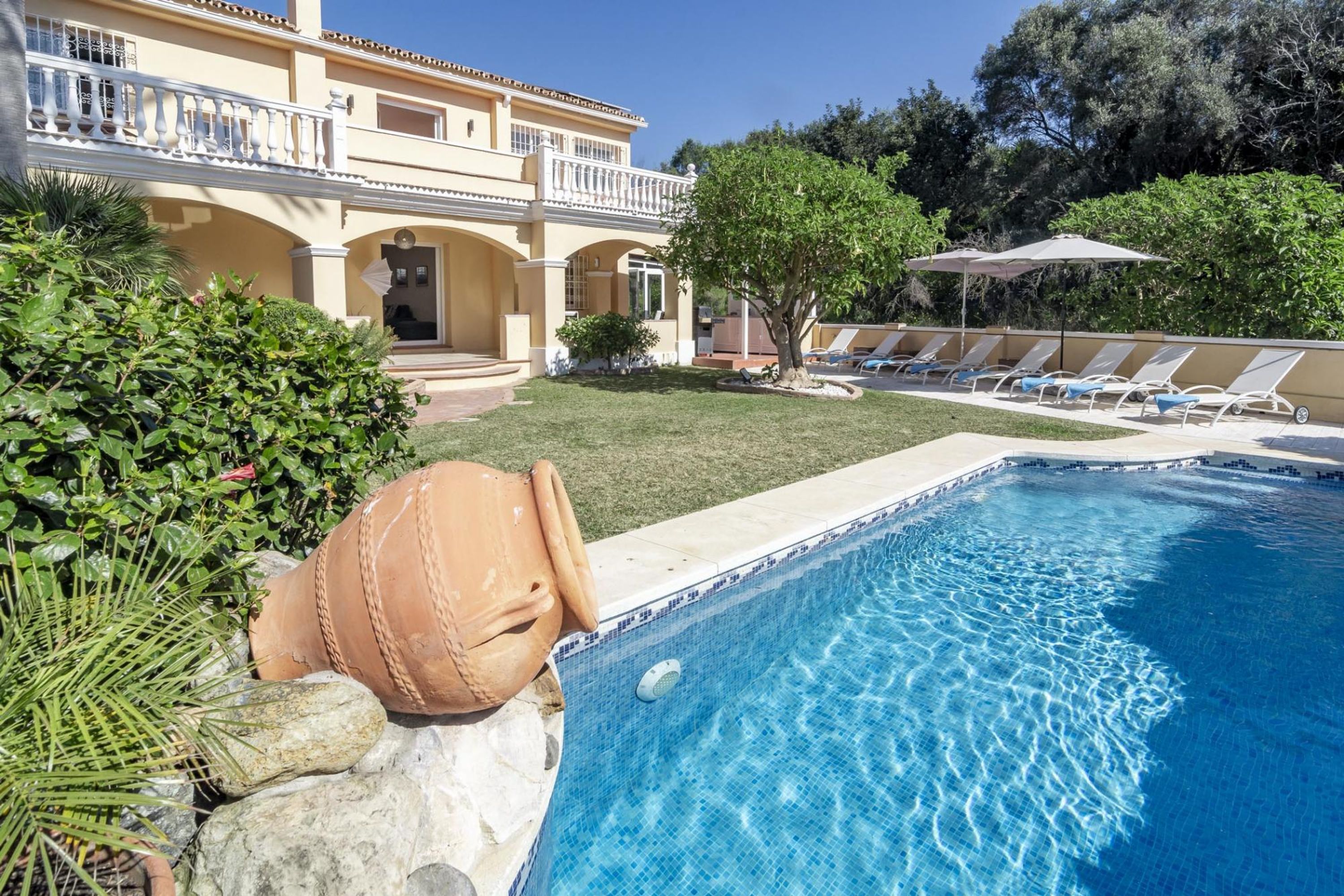 Property Image 1 - Marvelous mansion with pool in Marbella M26