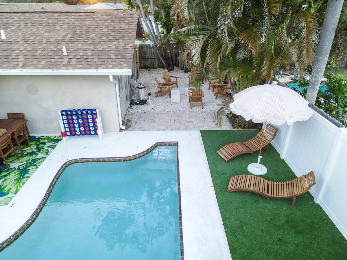 Resort Style backyard- jam packed with amenities!