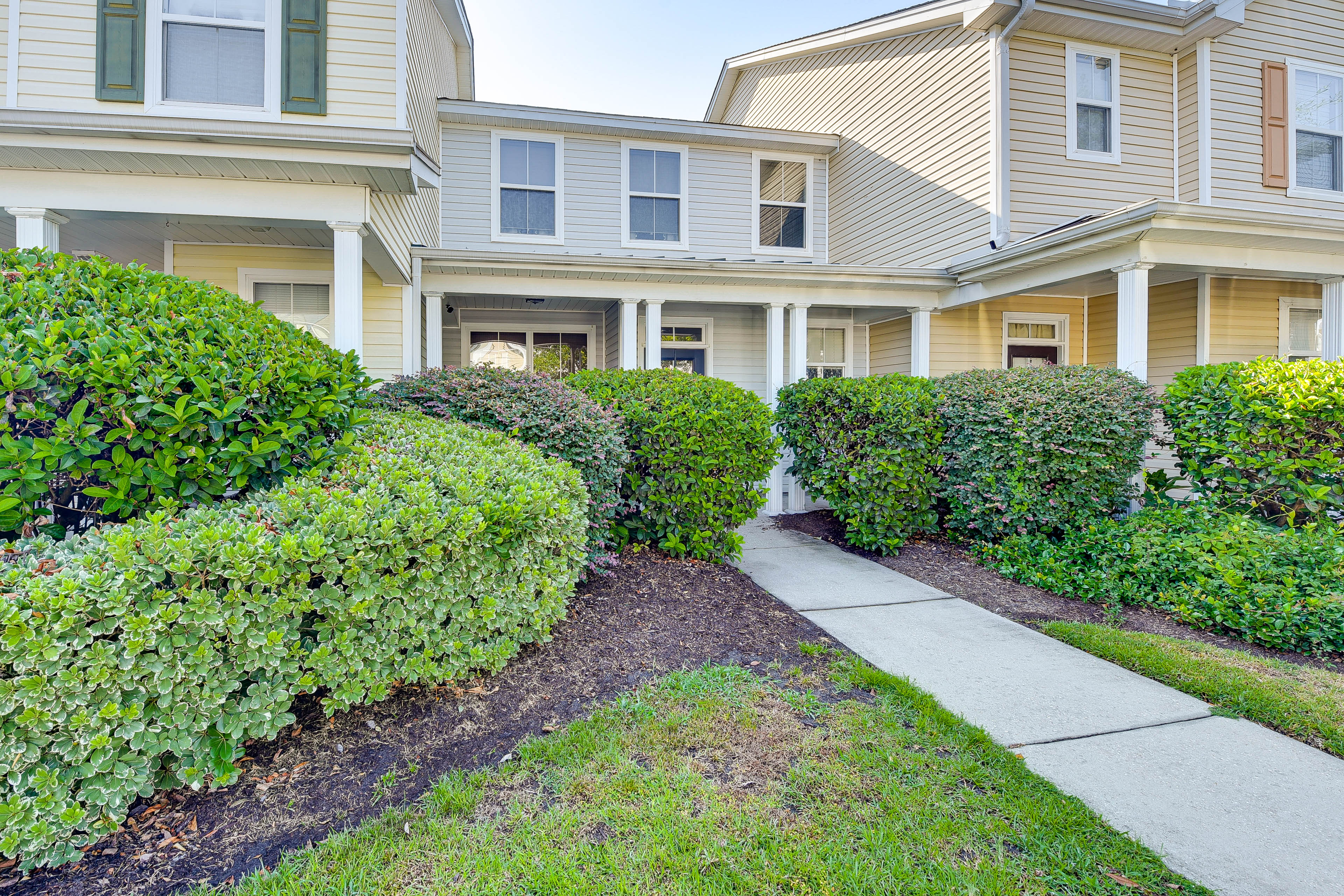 Property Image 1 - Cheerful Bluffton Townhome: 1 Mi to Old Town!