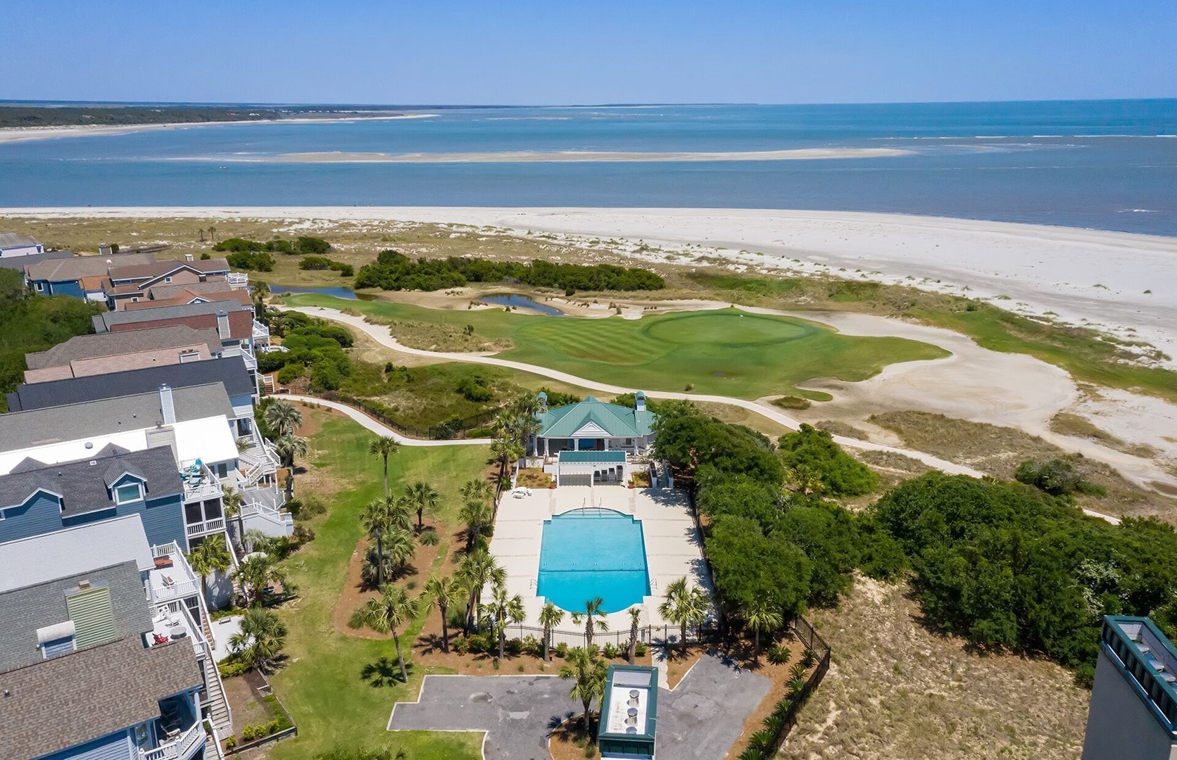 Ocean Point Pool &amp; 18th Hole of the Links Course