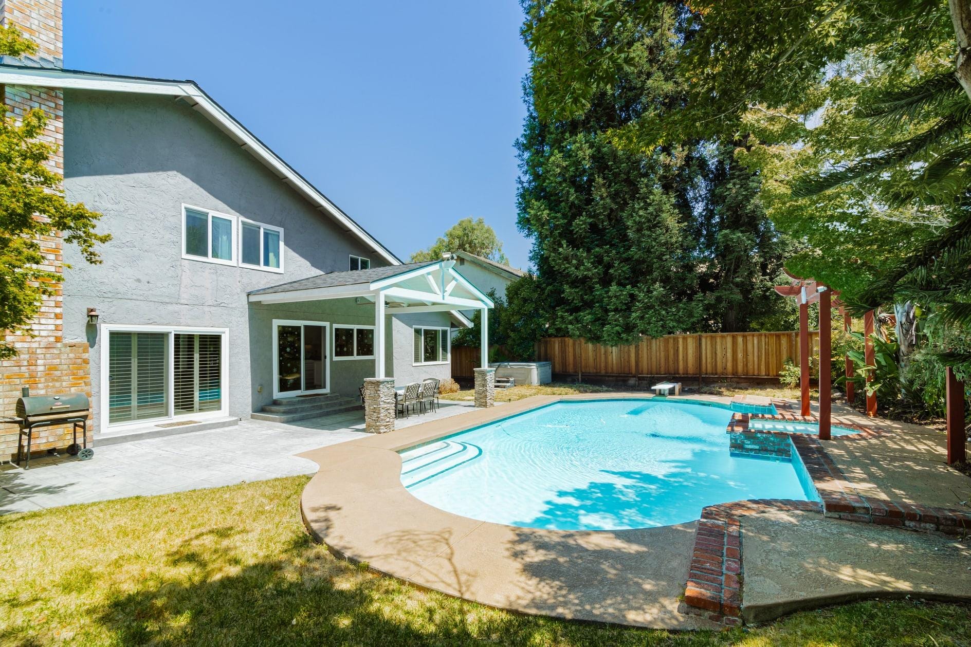 Blissful 4BR Home w/ Pool in SJ