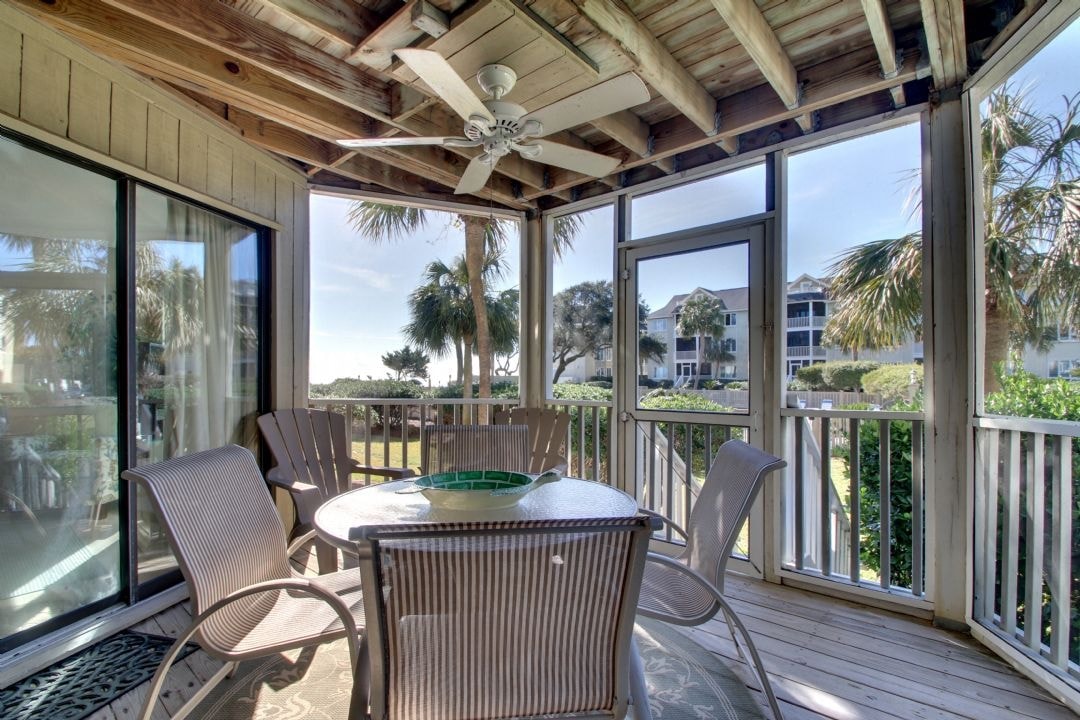 Screen porch with direct pool/beach access!