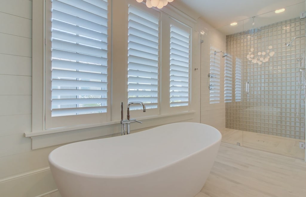 51 King Suite Bath