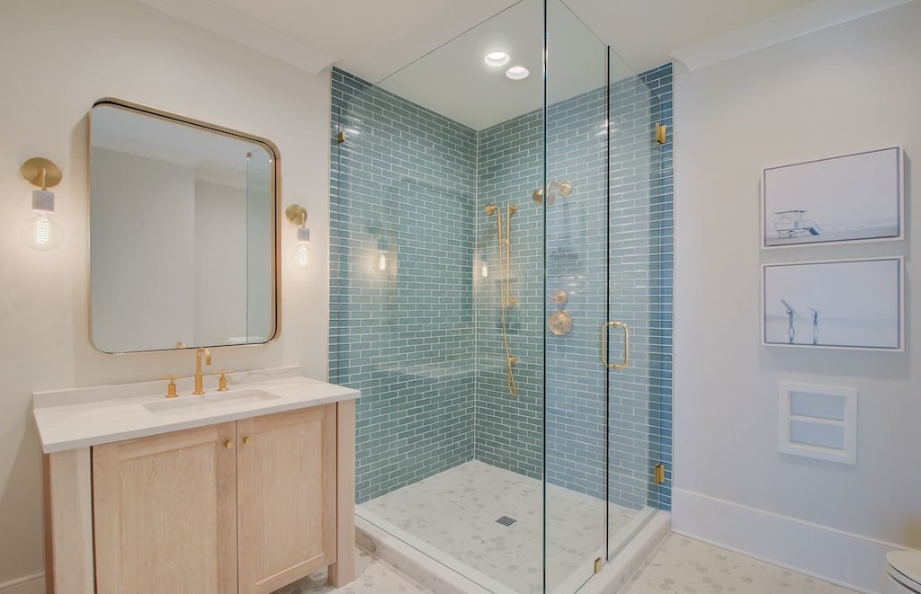 53 King Suite Bath