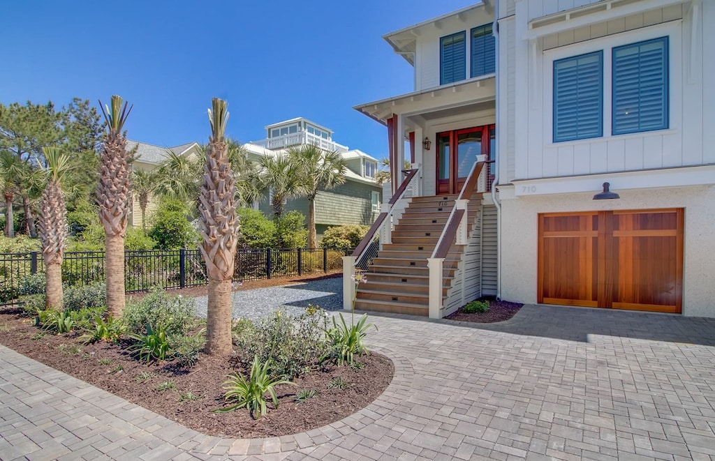 4 710 Ocean Boulevard