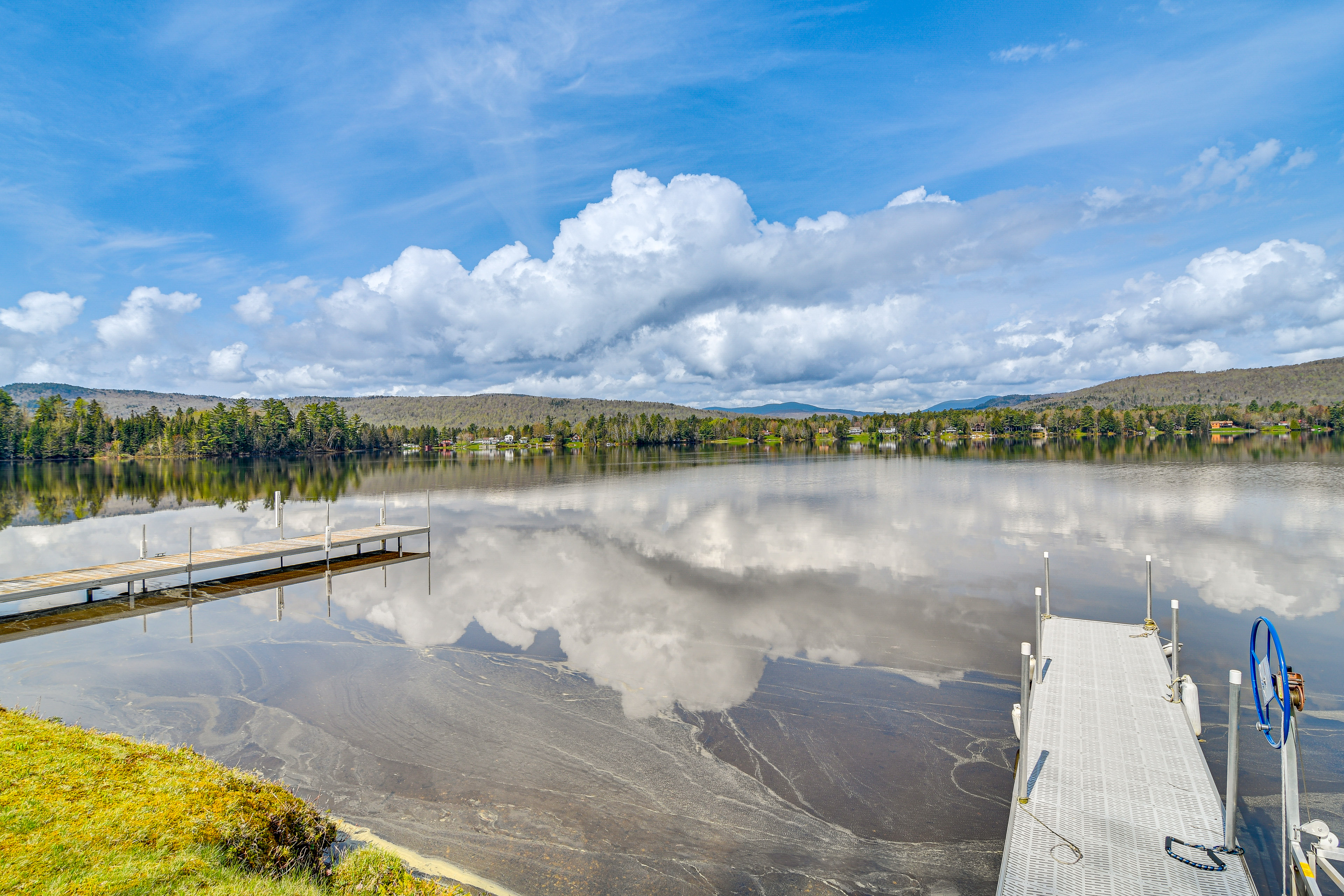 Lakefront New Hampshire Hideaway w/ Deck & Views