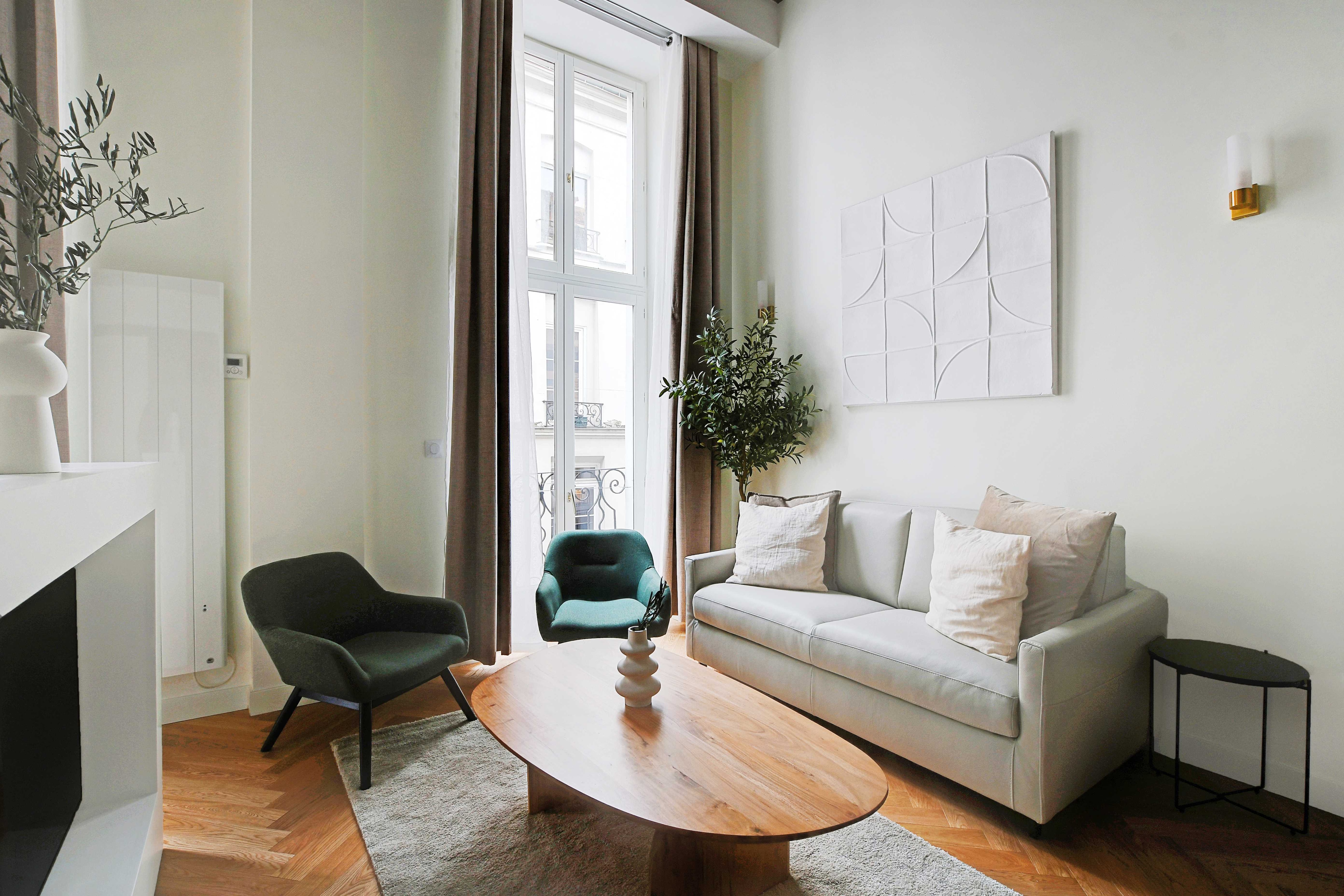 Property Image 1 - Cozy 40 sqm Paris Apartment near Grand Rex & Tulip Mural