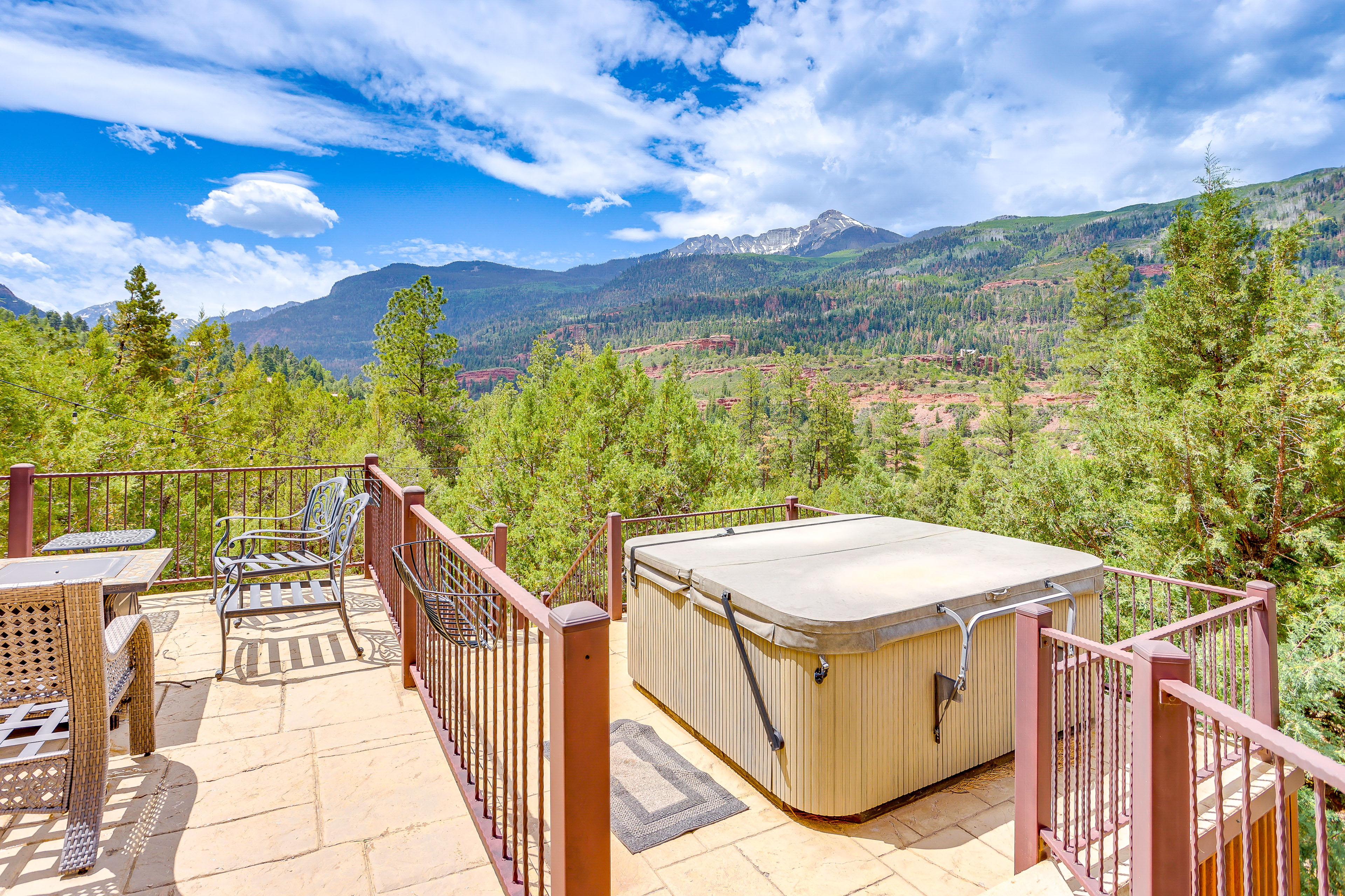 Property Image 2 - Luxe Ridgway Home w/ Mountain Views & Hot Tub!