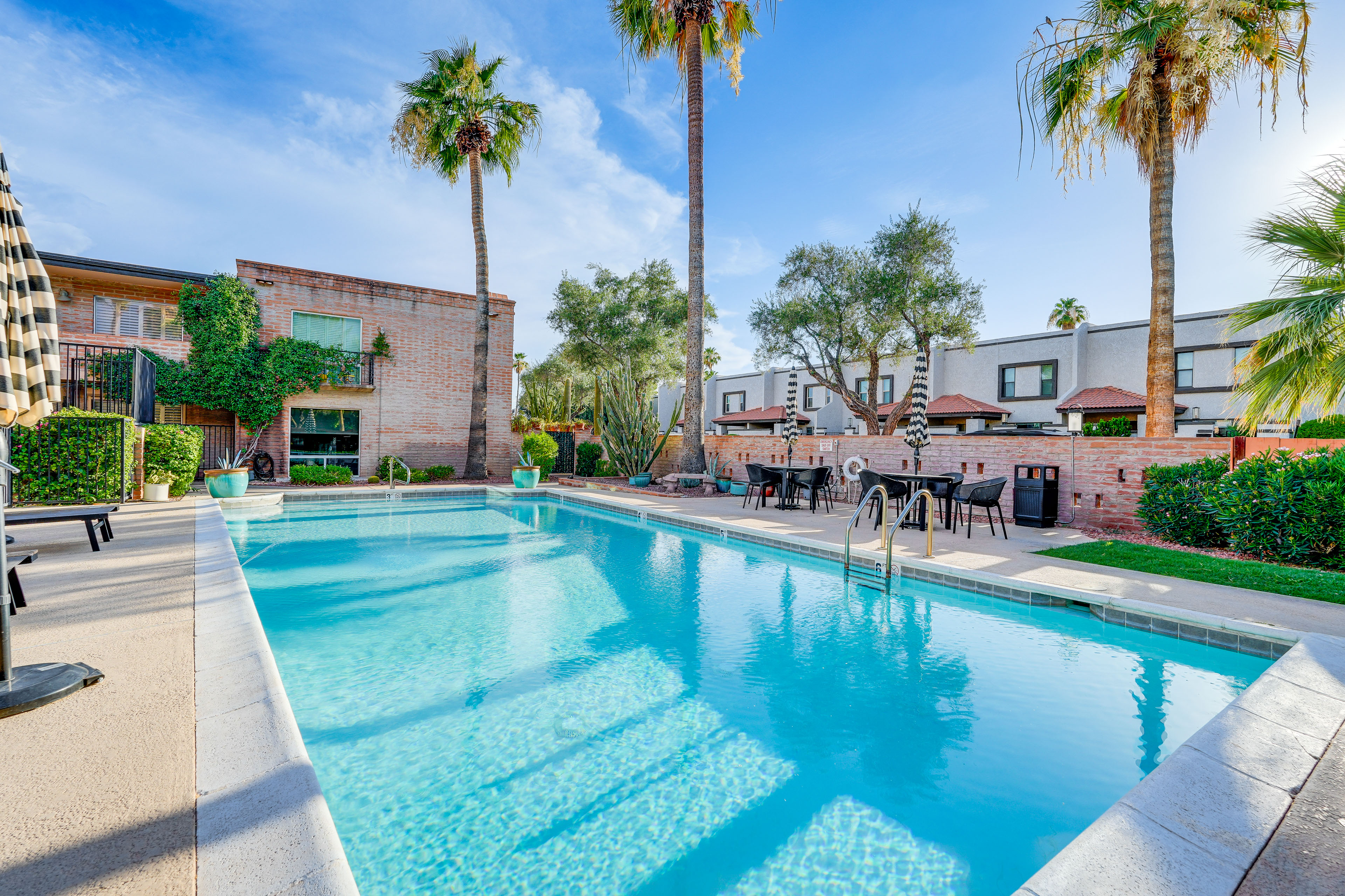 Property Image 1 - Beautiful Old Town Scottsdale Condo w/ Pool Access