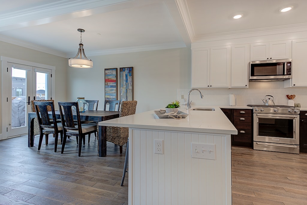 Gather around the kitchen island for meal prep and great conversation