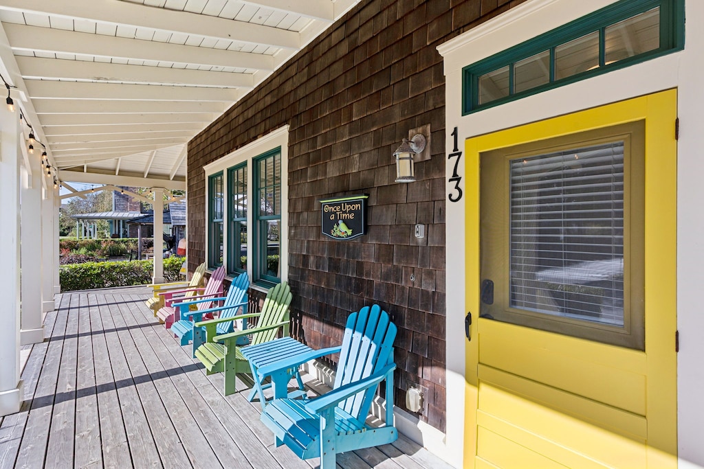 Covered wraparound porch