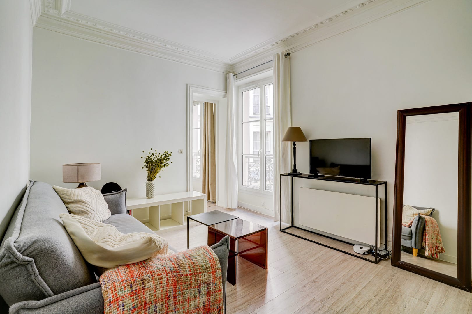 Property Image 2 - Secret Maillot / Charming 1 Bed Apt in Paris