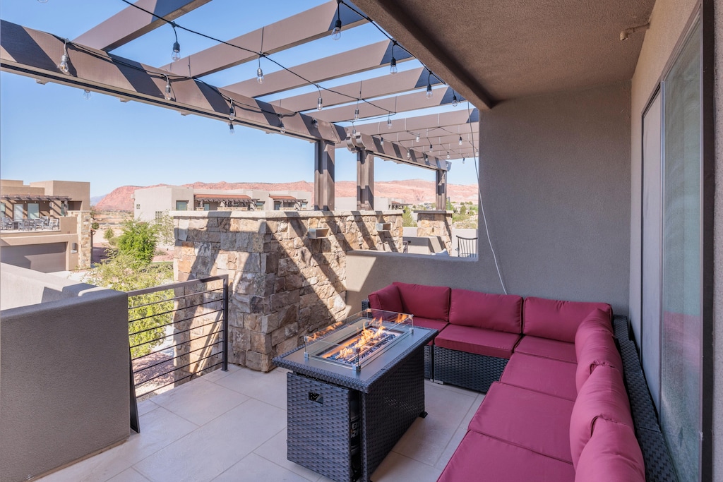 Balcony Seating and Fire Pit