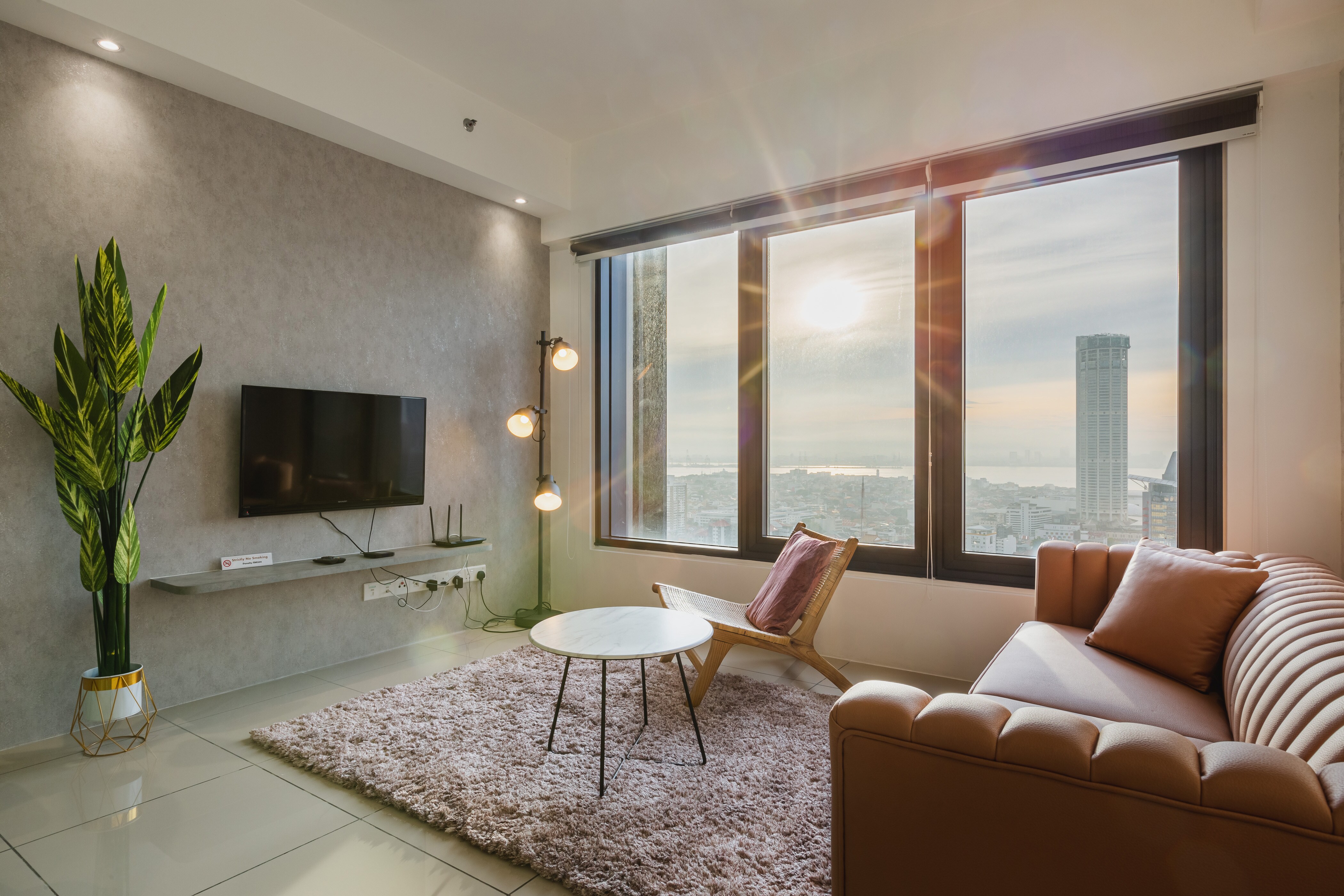 Property Image 2 - Exclusive 2 Bedroom Suite with Komtar View