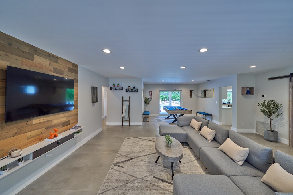 Smart TV with all the streaming apps.