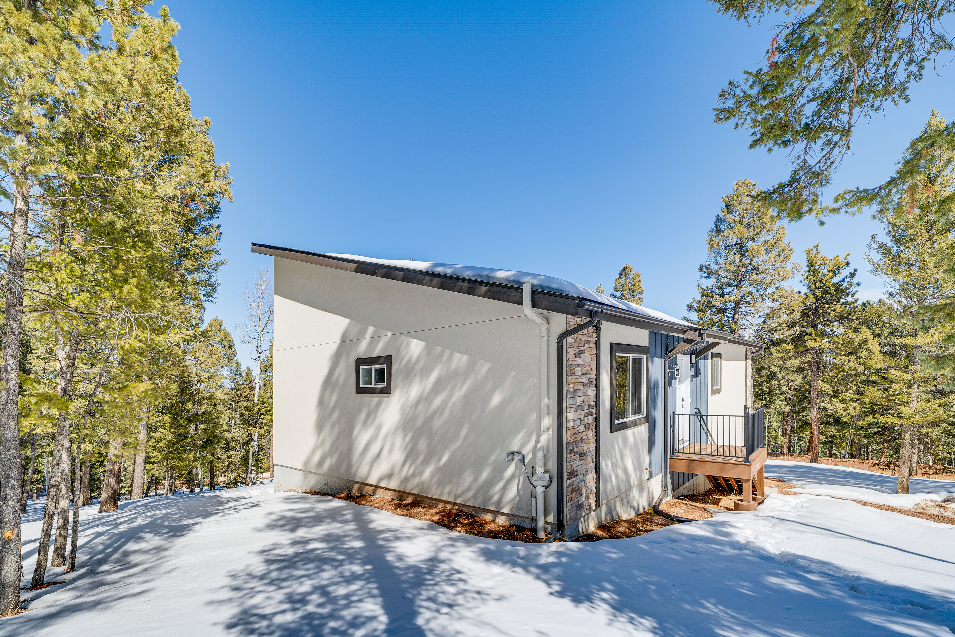 Modern Florissant Mountain Retreat w/ Deck & Grill