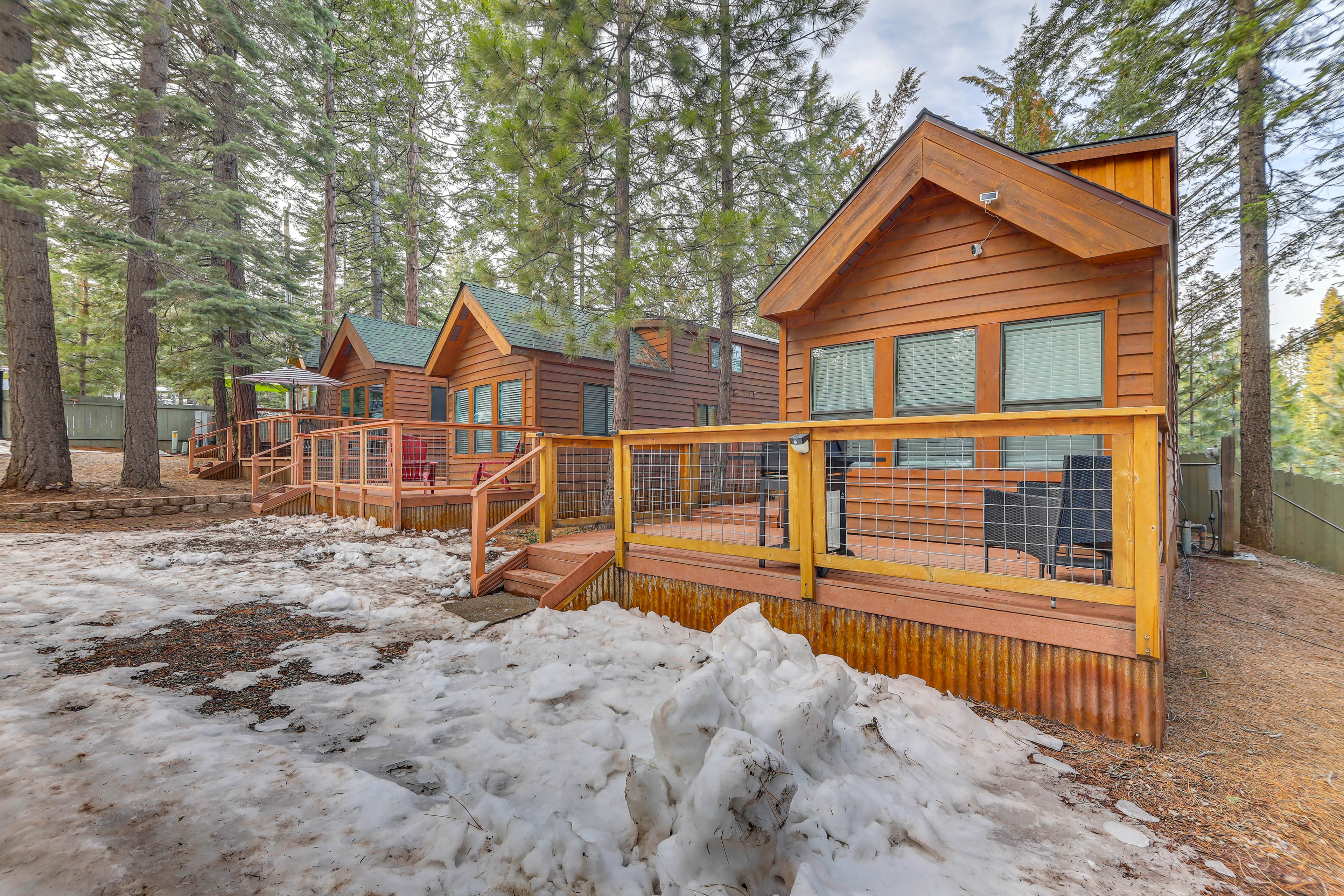 Property Image 2 - Cozy & Restful Cabin, Steps to Lake Almanor