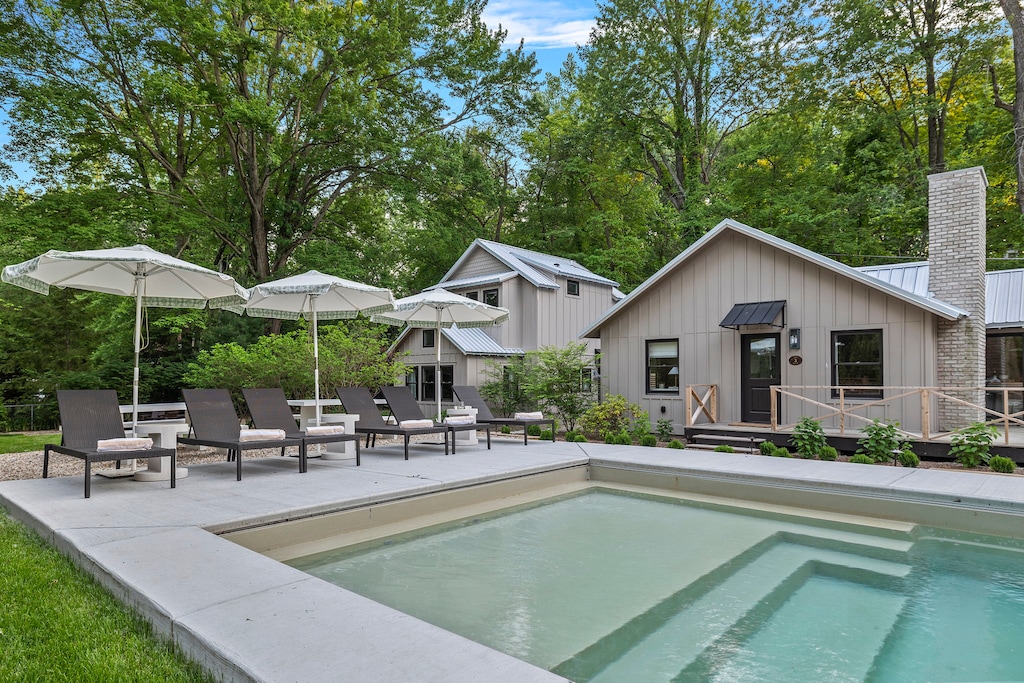 Just another day in paradise...right in the backyard!