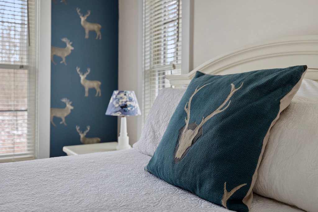 At Deer Haus, we pay attention to every detail. The result? A magical vacation.