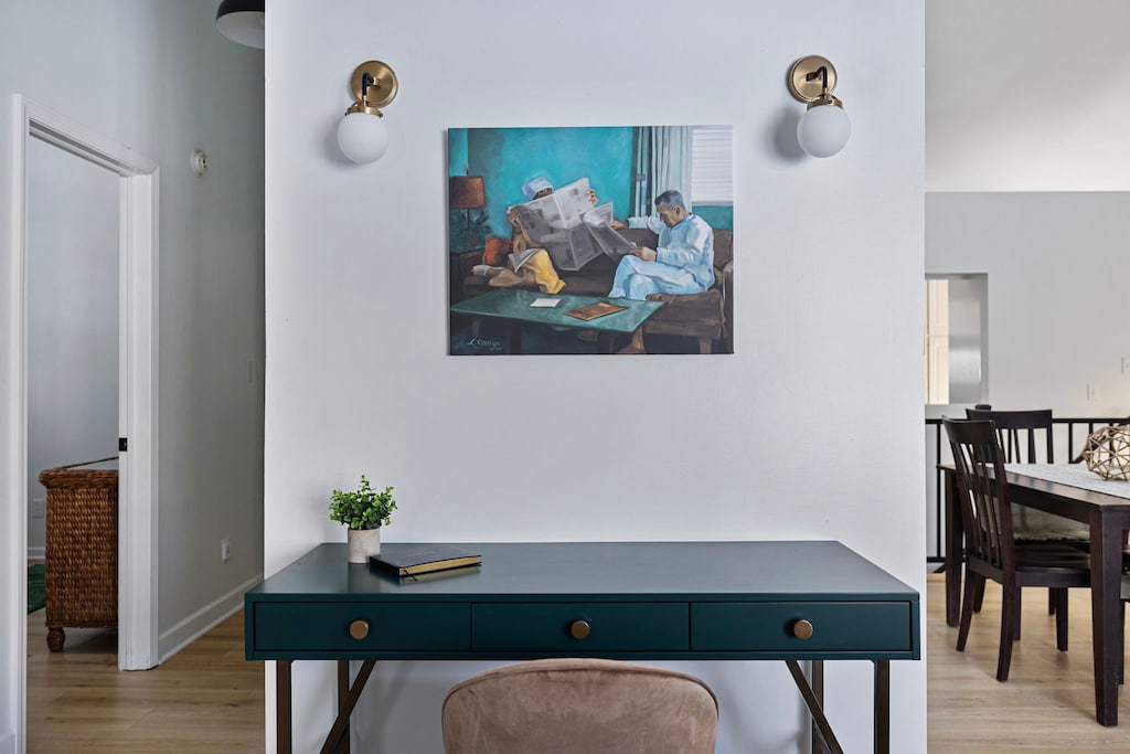 Tasteful and appealing decor and accessories throughout - that's our jam. Boom.