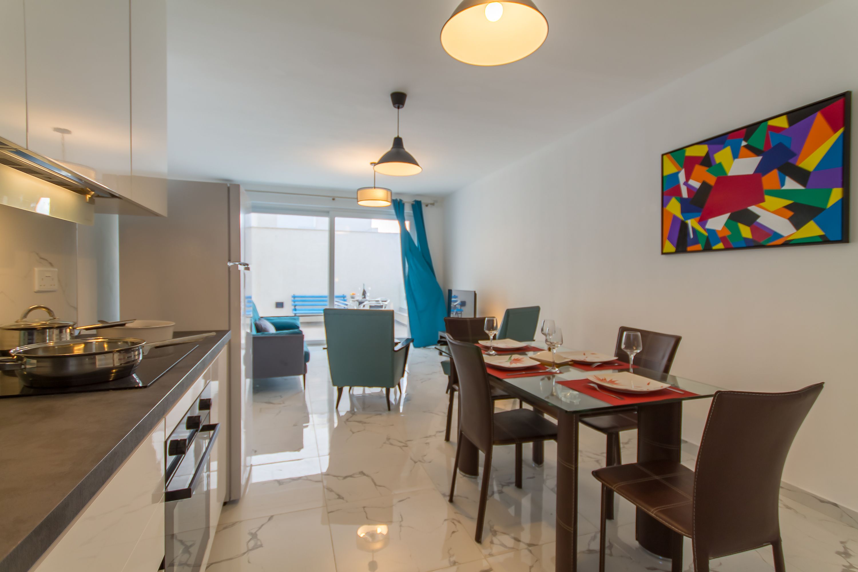 Property Image 2 - Sunny penthouse modern 2 bdr - Sliema