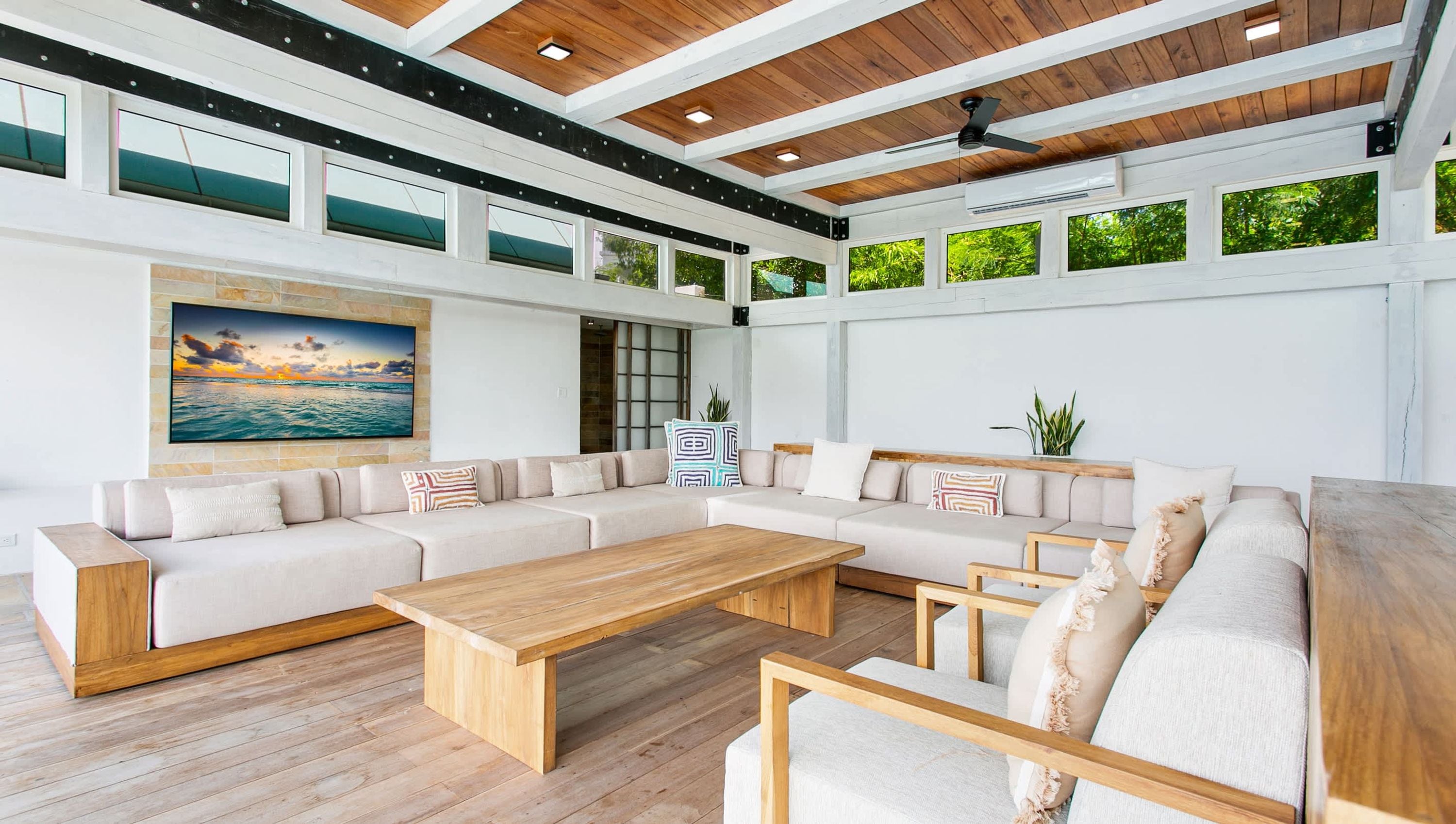 6 BR Villa On Crocus Bay with Pool   Concierge