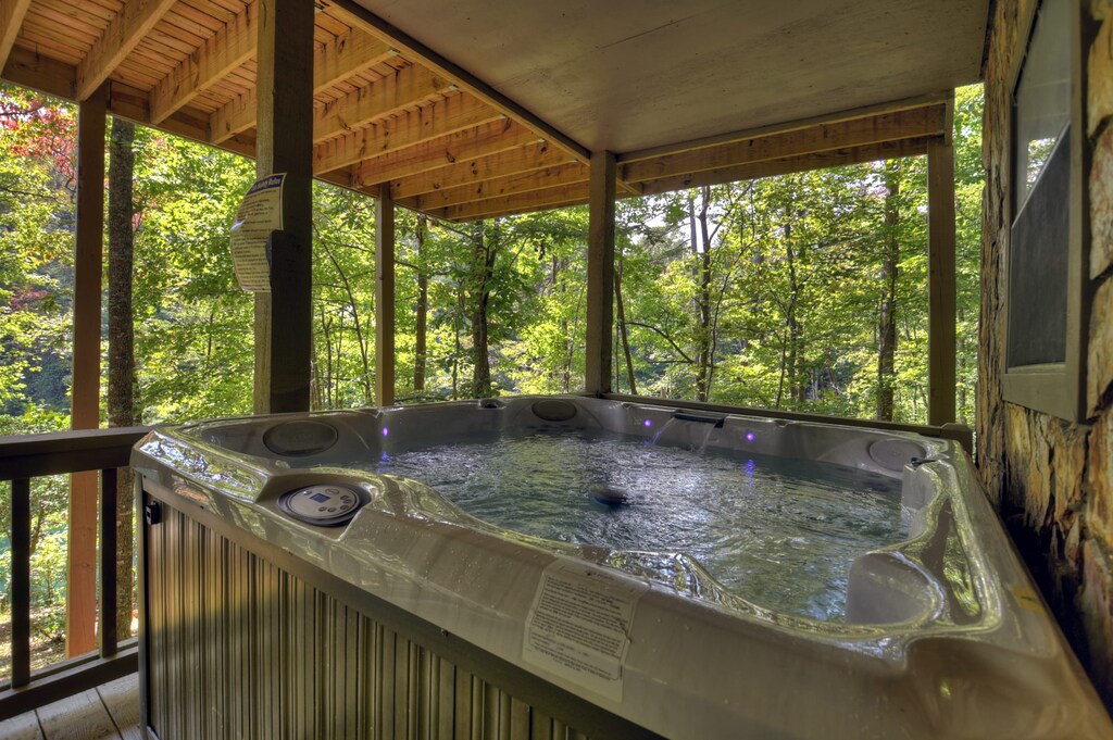 Hot Tub on Lower Deck