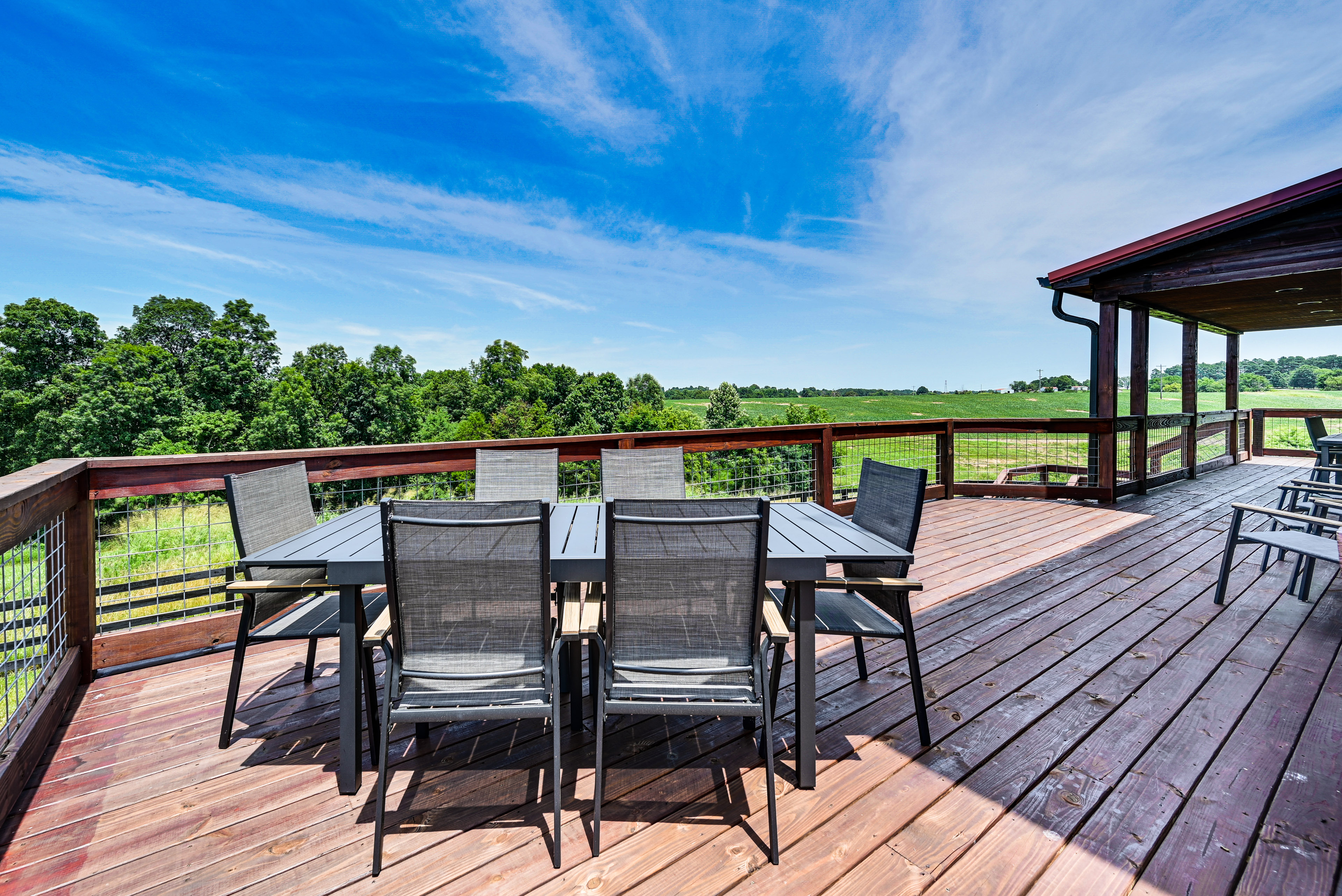 Property Image 2 - Scenic Getaway w/ Deck: 7 Mi to Mammoth Cave Park!